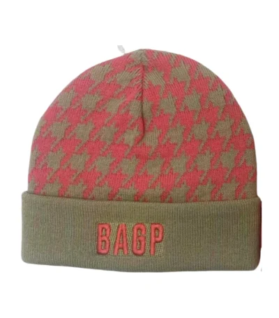 Custom Jacquard + Embroidered Logo Knitted Beanies 100% Acrylic Fashion Ball Winter Warm Beanie Hat Cap